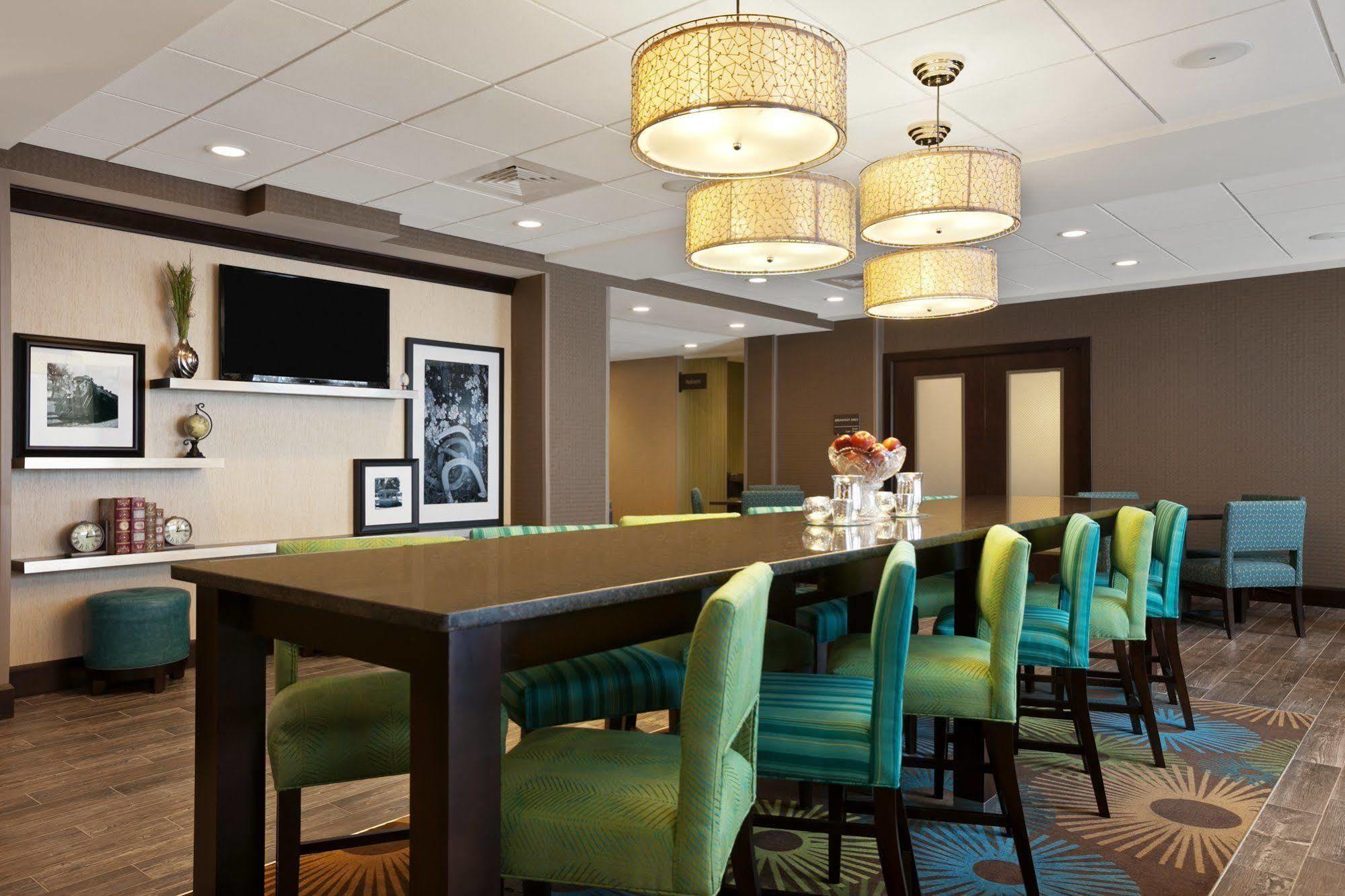 Hampton Inn Belton/Kansas City Exteriör bild